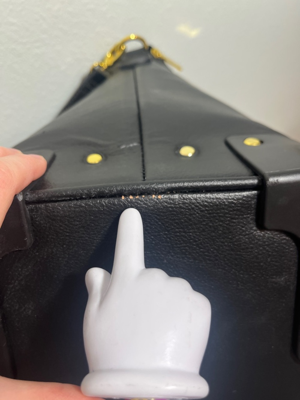 Joy & Iman Black Leather Rolling Weekender Travel Bag XL NWoT gold hardware - Picture 16 of 16